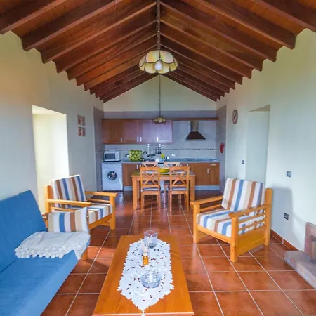 Perales - El Peral בית כפרי Mocanal