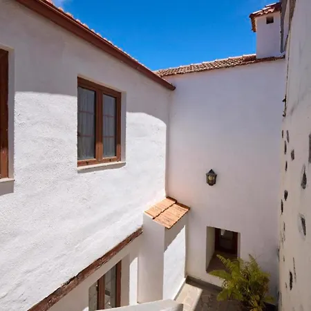 Perales - El Peral בית כפרי