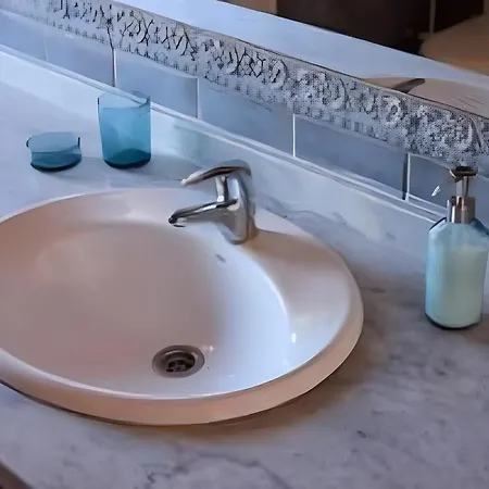 Perales - El Peral בית כפרי *